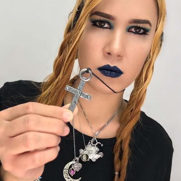 Crucifix Necklace - Picture 3 of 5